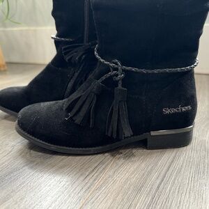 Sketchers Girl's Black Dress Boots Inside Zipper Size 1Suede Like New